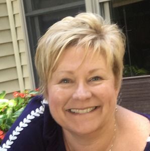 Meet your Posher, Suzanne